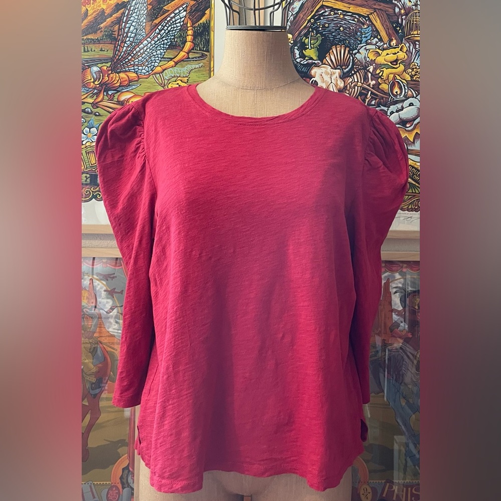 eri + ali berry puff shoulder tee size XL